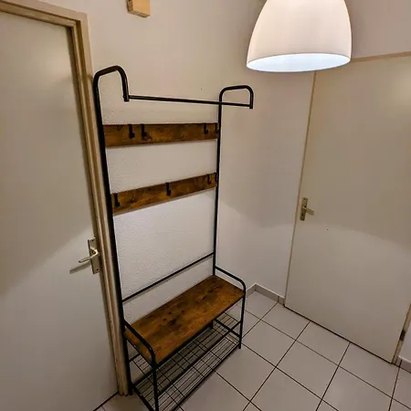 Close To Train Station, Secure Parking Daire